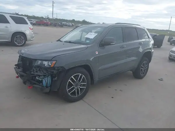 1C4RJFLTXKC640988 2019 JEEP GRAND CHEROKEE - Image 2
