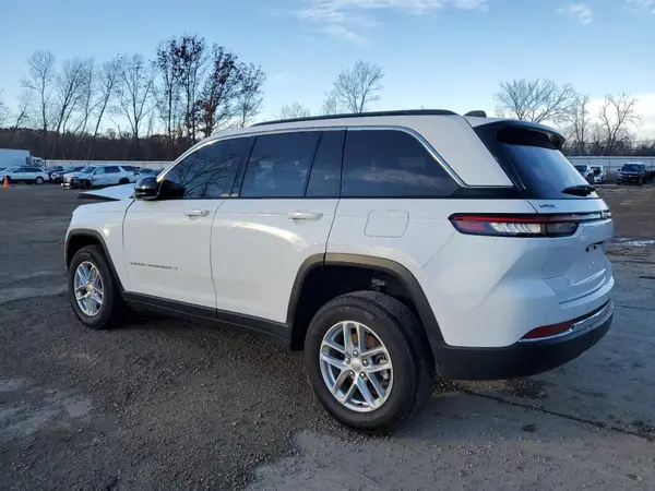 1C4RJGAG0RC218797 2024 JEEP GRAND CHEROKEE - Image 2