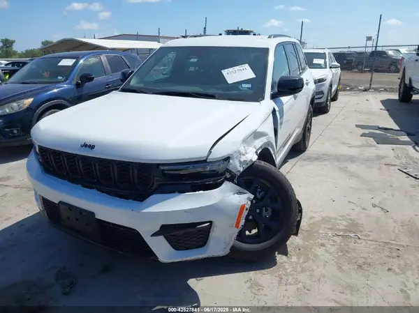 1C4RJGAG0SC266712 2025 JEEP GRAND CHEROKEE - Image 2