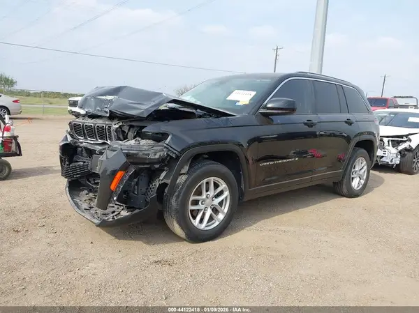 1C4RJGAG1PC521228 2023 JEEP GRAND CHEROKEE - Image 2