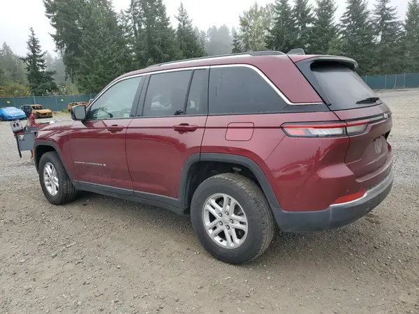 1C4RJGAG1RC708066 2024 JEEP GRAND CHEROKEE - Image 2