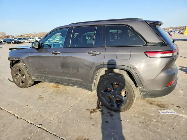 1C4RJGAG2PC662812 2023 JEEP GRAND CHEROKEE - Image 2
