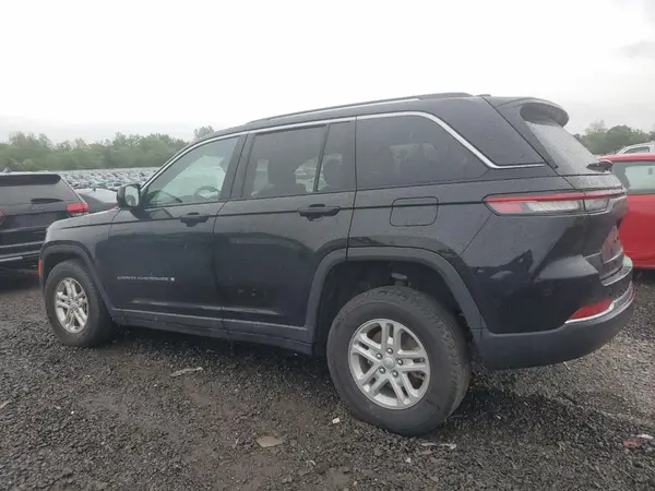 1C4RJGAG2RC707928 2024 JEEP GRAND CHEROKEE - Image 2