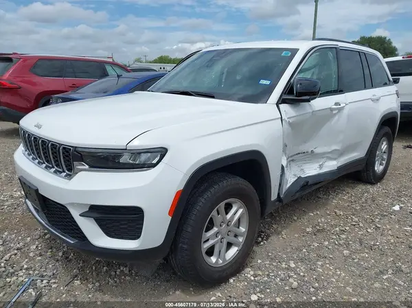 1C4RJGAG2SC270583 2025 JEEP GRAND CHEROKEE - Image 2