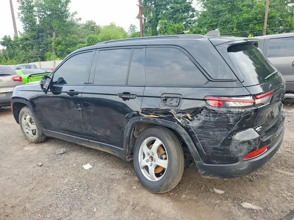 1C4RJGAG3N8574674 2022 JEEP GRAND CHEROKEE - Image 2