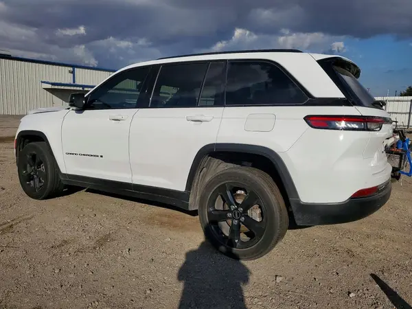 1C4RJGAG3N8608211 2022 JEEP GRAND CHEROKEE - Image 2