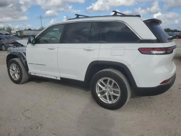 1C4RJGAG3PC525135 2023 JEEP GRAND CHEROKEE - Image 2