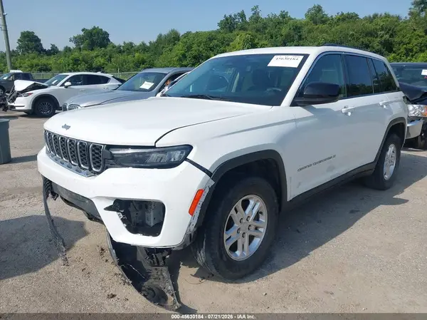1C4RJGAG4PC563957 2023 JEEP GRAND CHEROKEE - Image 2