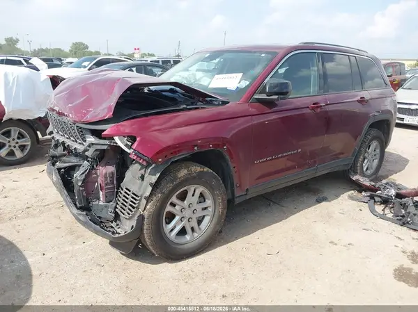 1C4RJGAG4PC648460 2023 JEEP GRAND CHEROKEE - Image 2