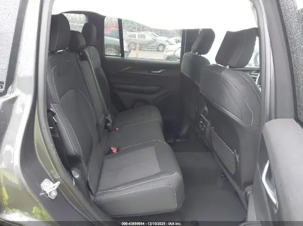 1C4RJGAG4RC248160 2024 JEEP GRAND CHEROKEE - Image 8
