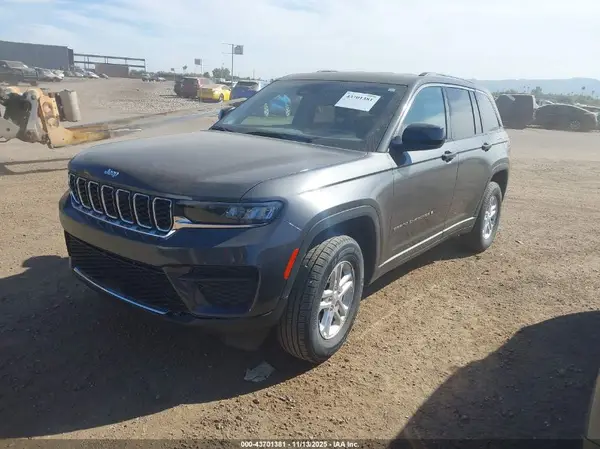 1C4RJGAG5RC707888 2024 JEEP GRAND CHEROKEE - Image 2