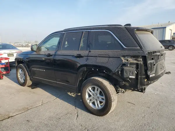 1C4RJGAG6RC709276 2024 JEEP GRAND CHEROKEE - Image 2