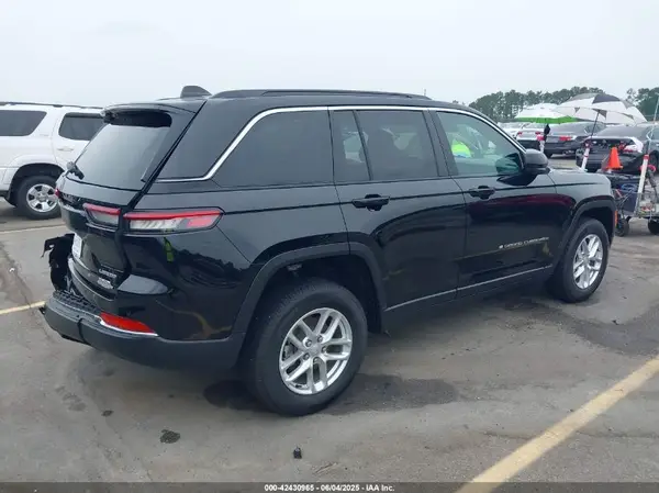 2025 JEEP GRAND CHEROKEE IAAI lot 42430965 auction photo 4