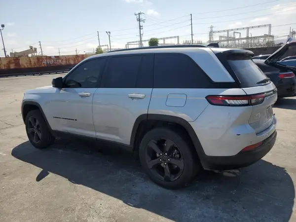 1C4RJGAG8N8616434 2022 JEEP GRAND CHEROKEE - Image 2