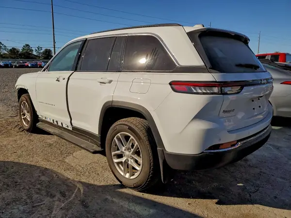 1C4RJGAG8SC276145 2025 JEEP GRAND CHEROKEE - Image 2