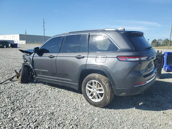 1C4RJGAG8SC281734 2025 JEEP GRAND CHEROKEE - Image 2