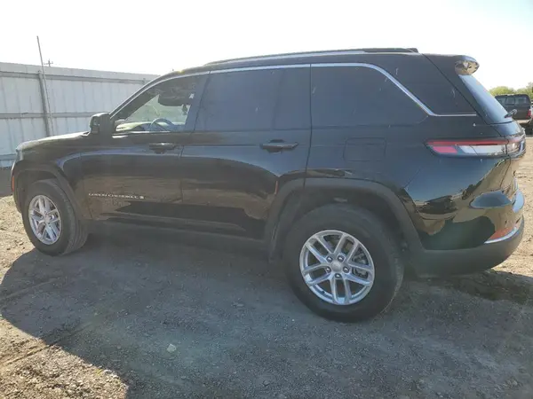 1C4RJGAG9RC684597 2024 JEEP GRAND CHEROKEE - Image 2