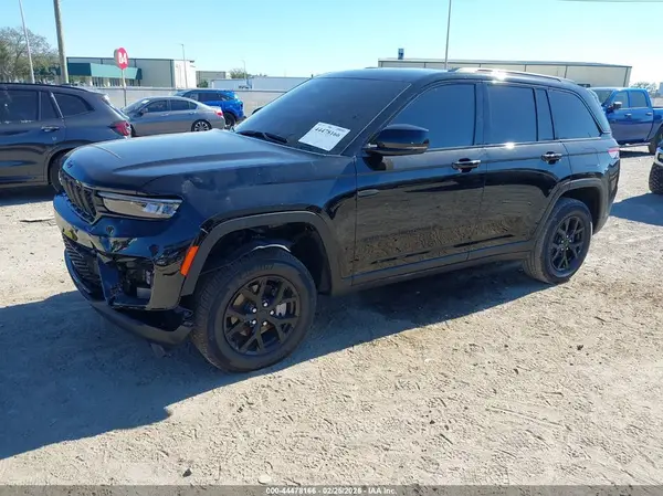 1C4RJGAG9SC338748 2025 JEEP GRAND CHEROKEE - Image 2