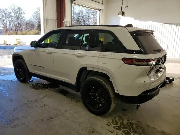 1C4RJGAGXS8767531 2025 JEEP GRAND CHEROKEE - Image 2