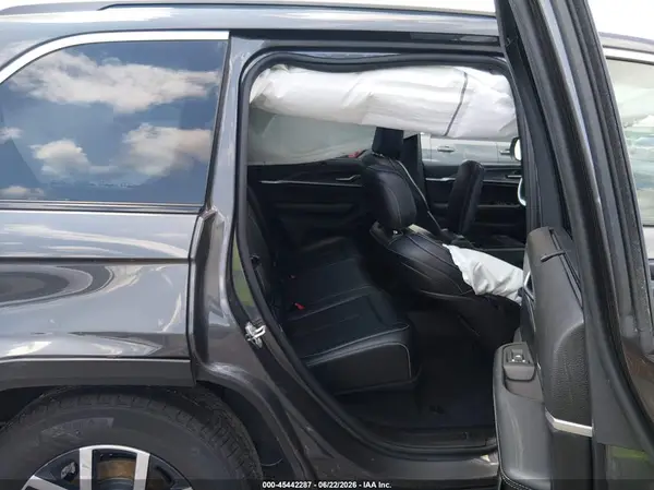 1C4RJGBG0R8615430 2024 JEEP GRAND CHEROKEE - Image 8