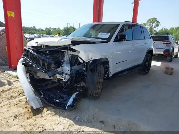1C4RJGBG0SC283119 2025 JEEP GRAND CHEROKEE - Image 2