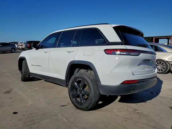 1C4RJGBG1RC708535 2024 JEEP GRAND CHEROKEE - Image 2