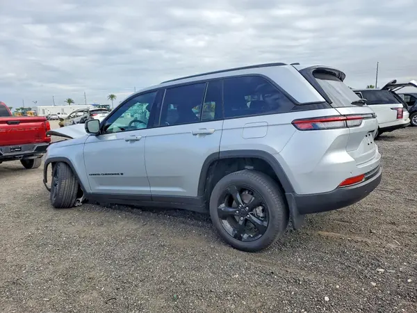 1C4RJGBG2RC158245 2024 JEEP GRAND CHEROKEE - Image 2