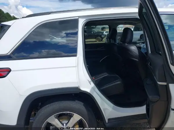 1C4RJGBG3N8568517 2022 JEEP GRAND CHEROKEE - Image 8