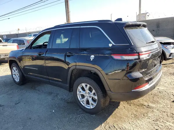 1C4RJGBG4P8106468 2023 JEEP GRAND CHEROKEE - Image 2