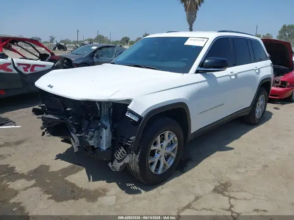1C4RJGBG4PC648618 2023 JEEP GRAND CHEROKEE - Image 2