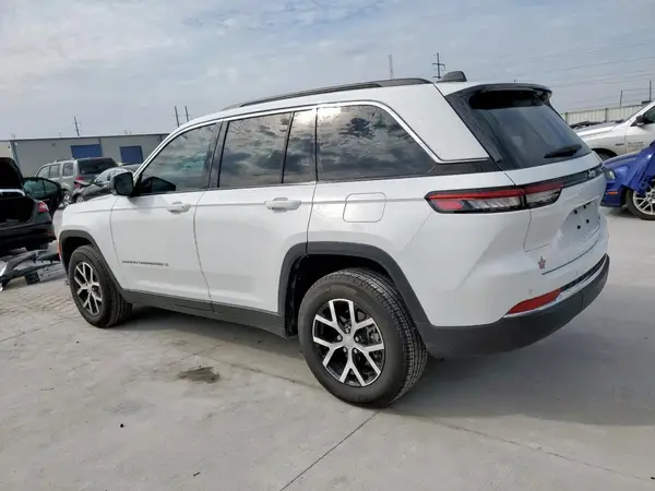 1C4RJGBG4SC284306 2025 JEEP GRAND CHEROKEE - Image 2