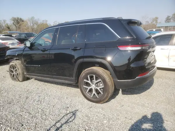 1C4RJGBG6PC600599 2023 JEEP GRAND CHEROKEE - Image 2