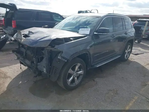 1C4RJGBG7N8601115 2022 JEEP GRAND CHEROKEE - Image 2
