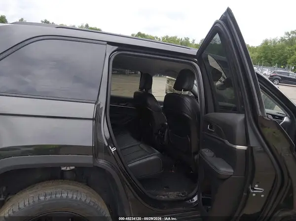 1C4RJGBG7P8722245 2023 JEEP GRAND CHEROKEE - Image 8
