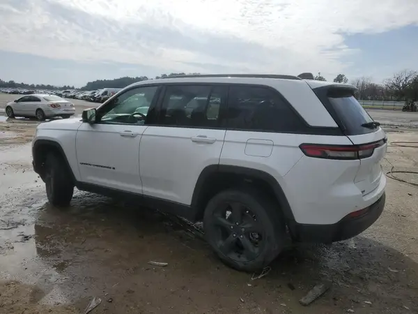 1C4RJGBG7PC509678 2023 JEEP GRAND CHEROKEE - Image 2