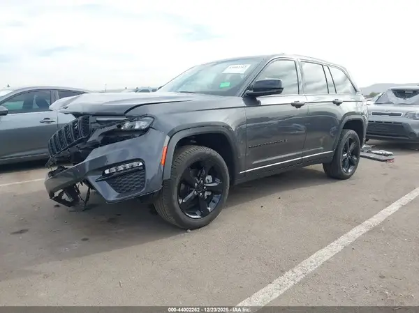 1C4RJGBG7PC663601 2023 JEEP GRAND CHEROKEE - Image 2