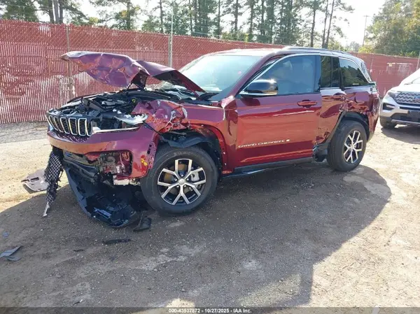 1C4RJGBG7SC338634 2025 JEEP GRAND CHEROKEE - Image 2