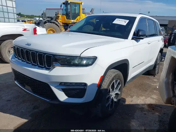 1C4RJGBG8PC535352 2023 JEEP GRAND CHEROKEE - Image 2
