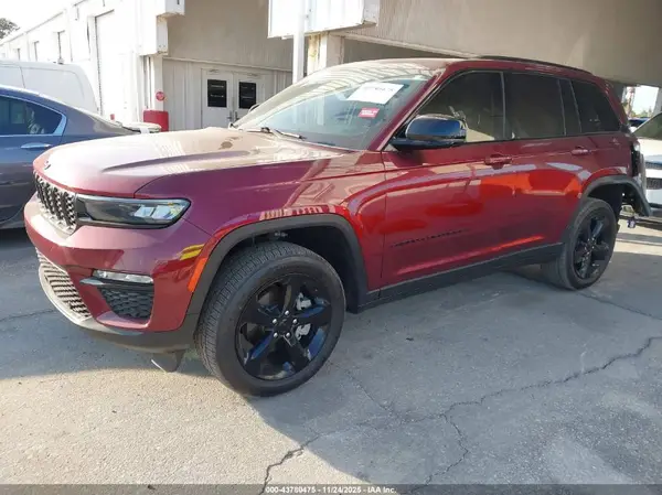 1C4RJGBG8PC537120 2023 JEEP GRAND CHEROKEE - Image 2