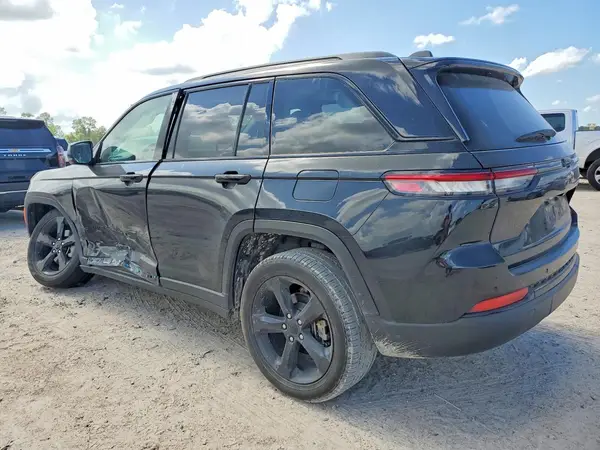 1C4RJGBG8RC679311 2024 JEEP GRAND CHEROKEE - Image 2