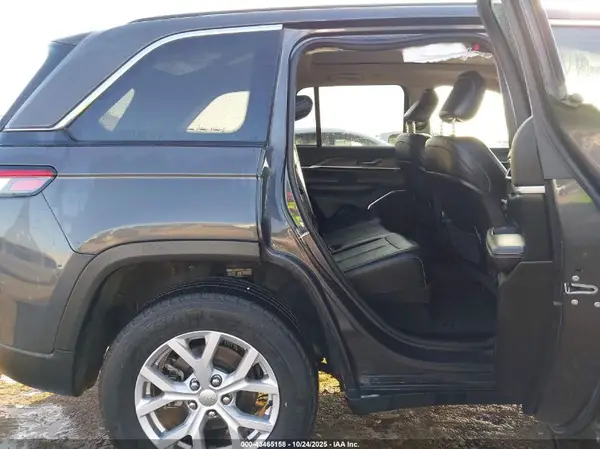 1C4RJGBG9N8633239 2022 JEEP GRAND CHEROKEE - Image 8