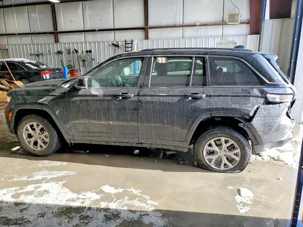 1C4RJGBG9N8636495 2022 JEEP GRAND CHEROKEE - Image 2