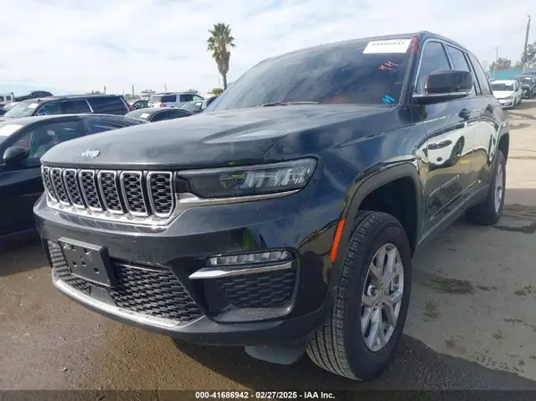 1C4RJGBG9PC610074 2023 JEEP GRAND CHEROKEE - Image 2