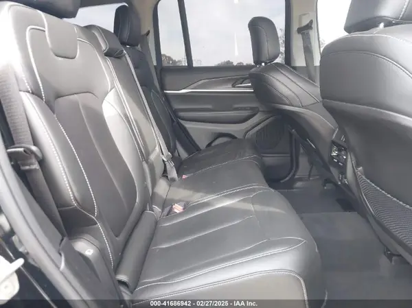 1C4RJGBG9PC610074 2023 JEEP GRAND CHEROKEE - Image 8