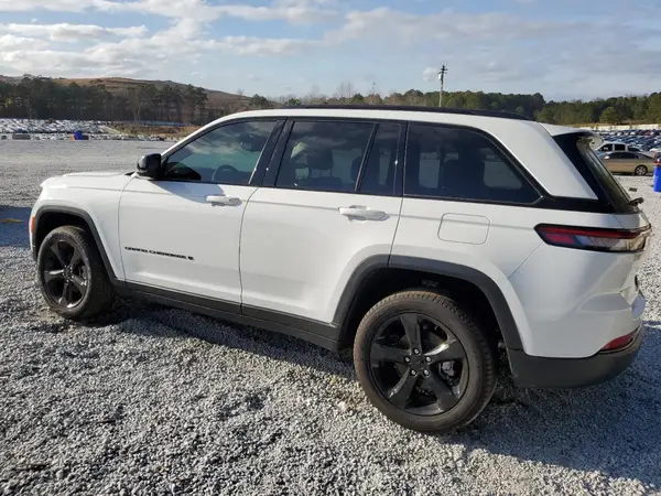 1C4RJGBG9RC708640 2024 JEEP GRAND CHEROKEE - Image 2
