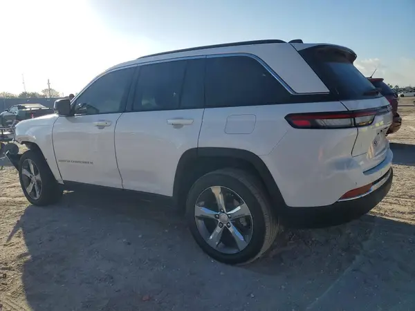 1C4RJGBGXSC268692 2025 JEEP GRAND CHEROKEE - Image 2