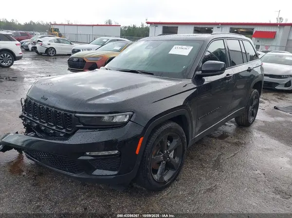 1C4RJGBGXSC334285 2025 JEEP GRAND CHEROKEE - Image 2