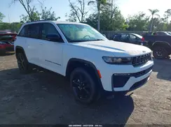 1C4RJGBR5TC208693 2026 JEEP GRAND CHEROKEE