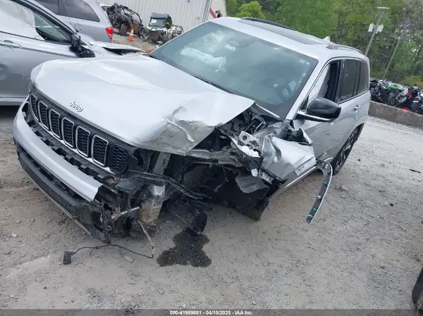 1C4RJGDG2N8631233 2022 JEEP GRAND CHEROKEE - Image 2