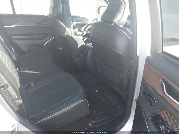 1C4RJGEG3P8811452 2023 JEEP GRAND CHEROKEE - Image 8